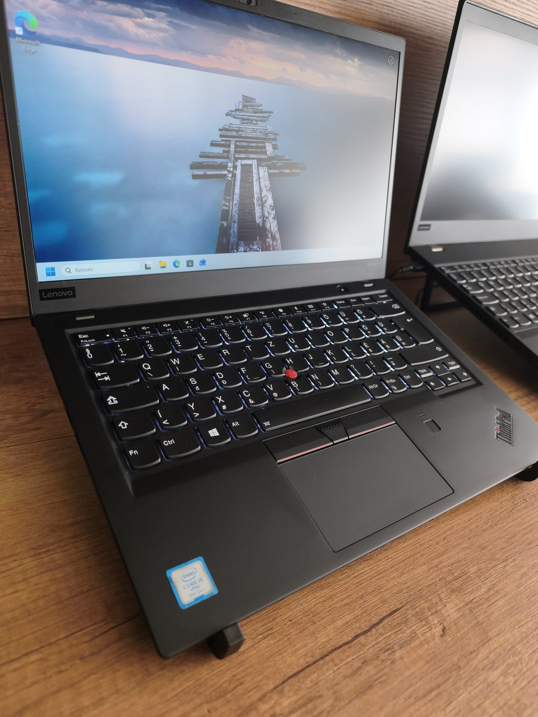 Lenovo ThinkPad X1 Carbon Gen6, 3. kép