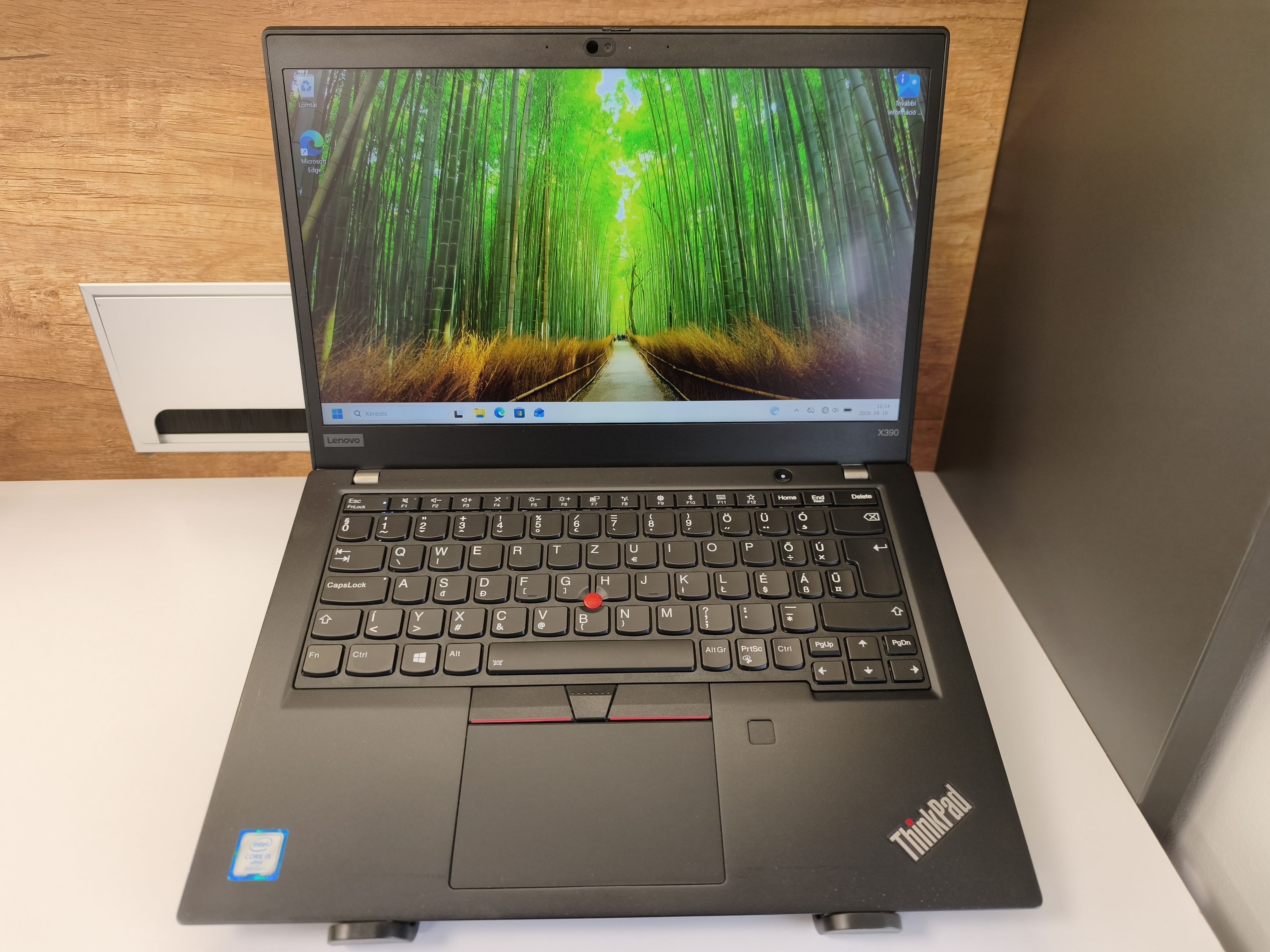 Lenovo ThinkPad X390 Touch