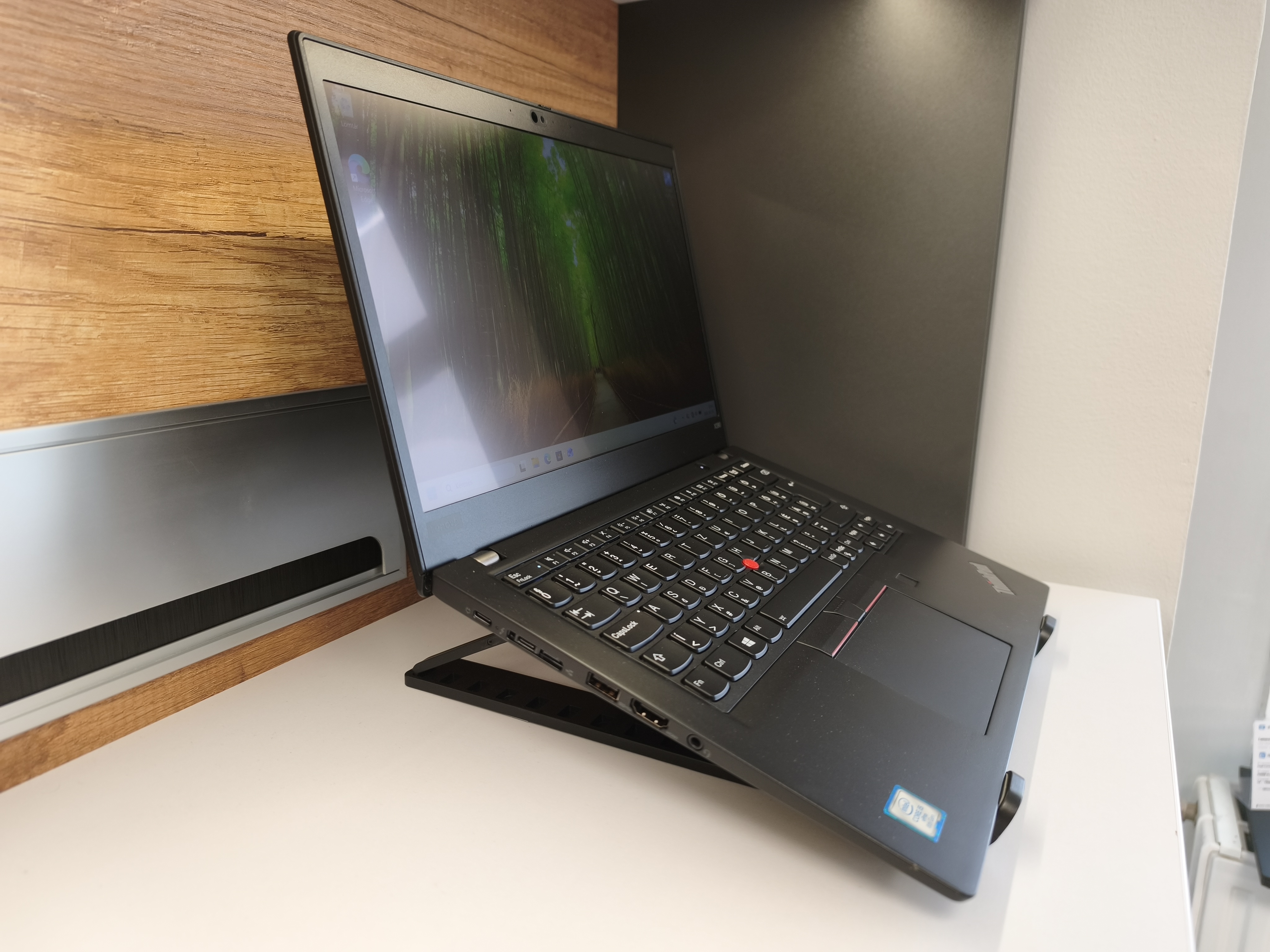 Lenovo ThinkPad X390 Touch
