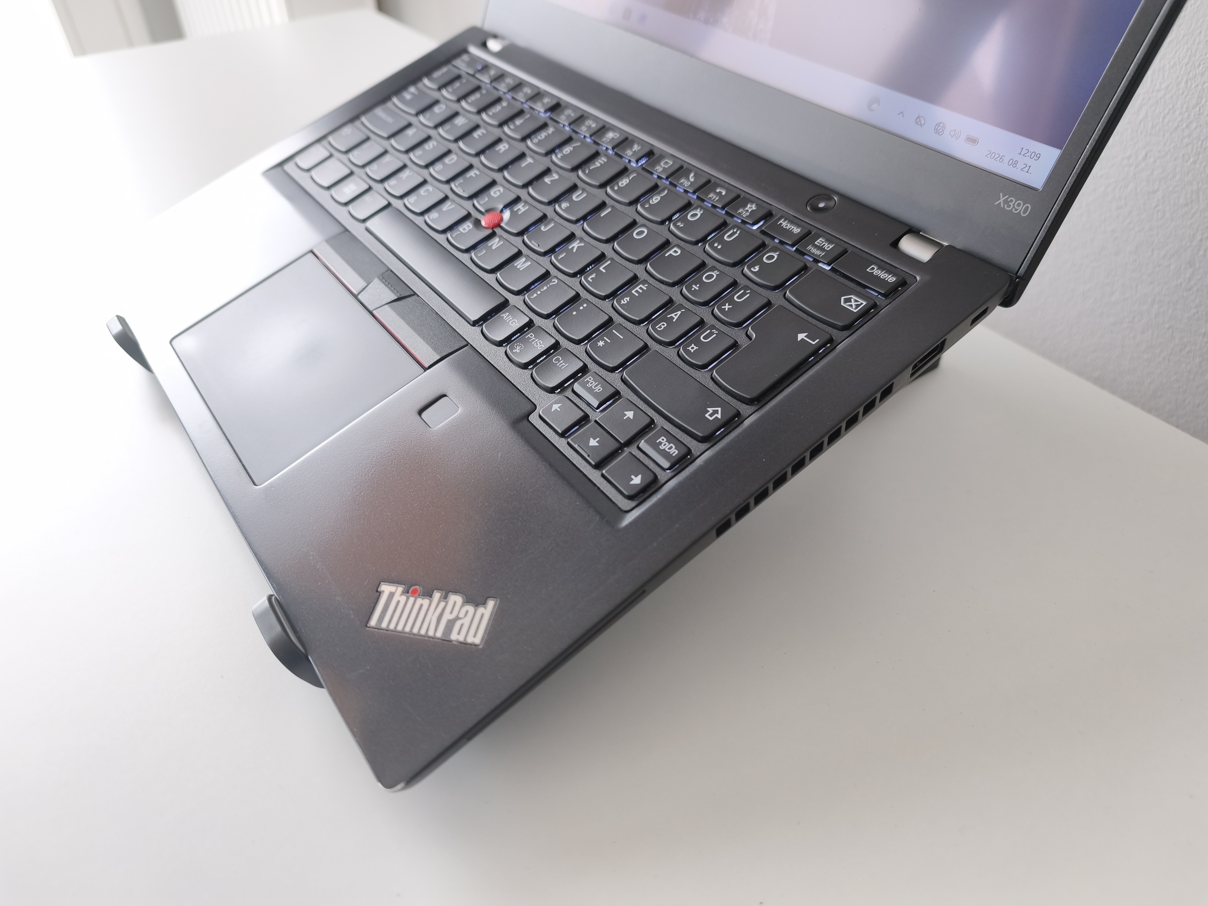 Lenovo ThinkPad X390 Touch