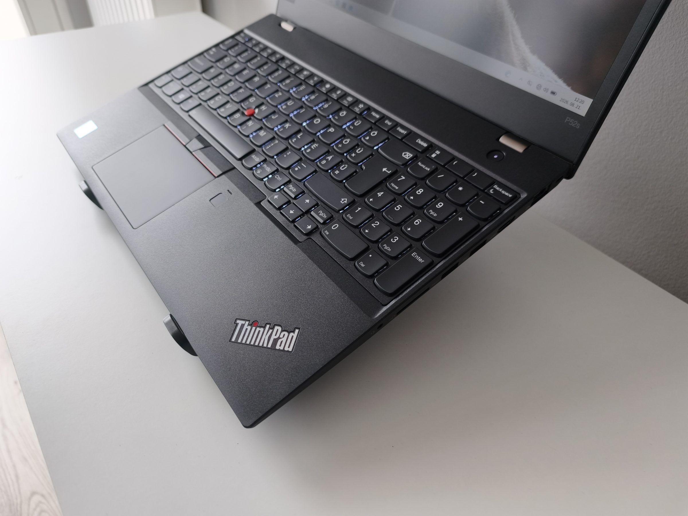 Lenovo ThinkPad P52s