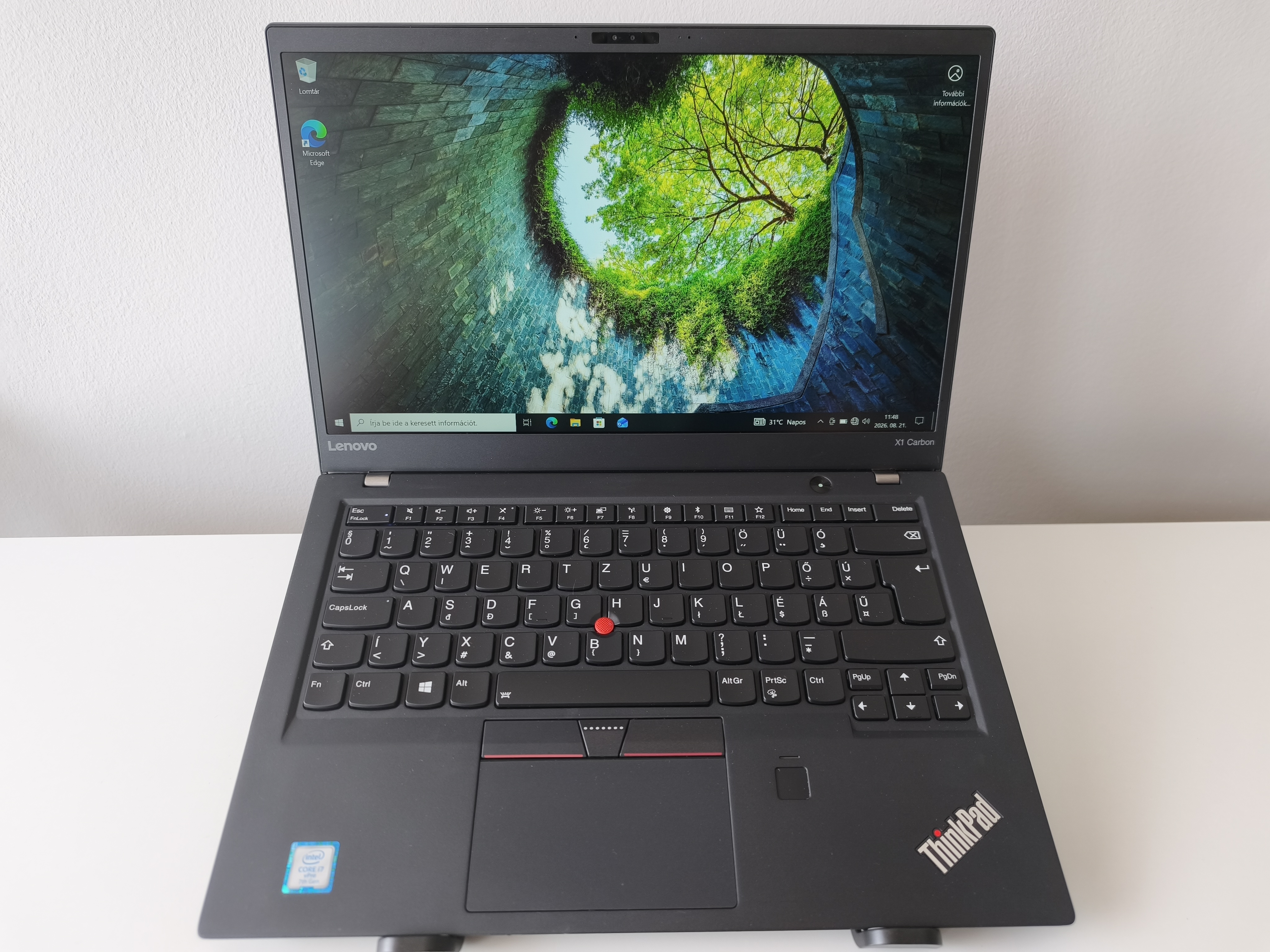 Lenovo ThinkPad X1 Carbon Gen5