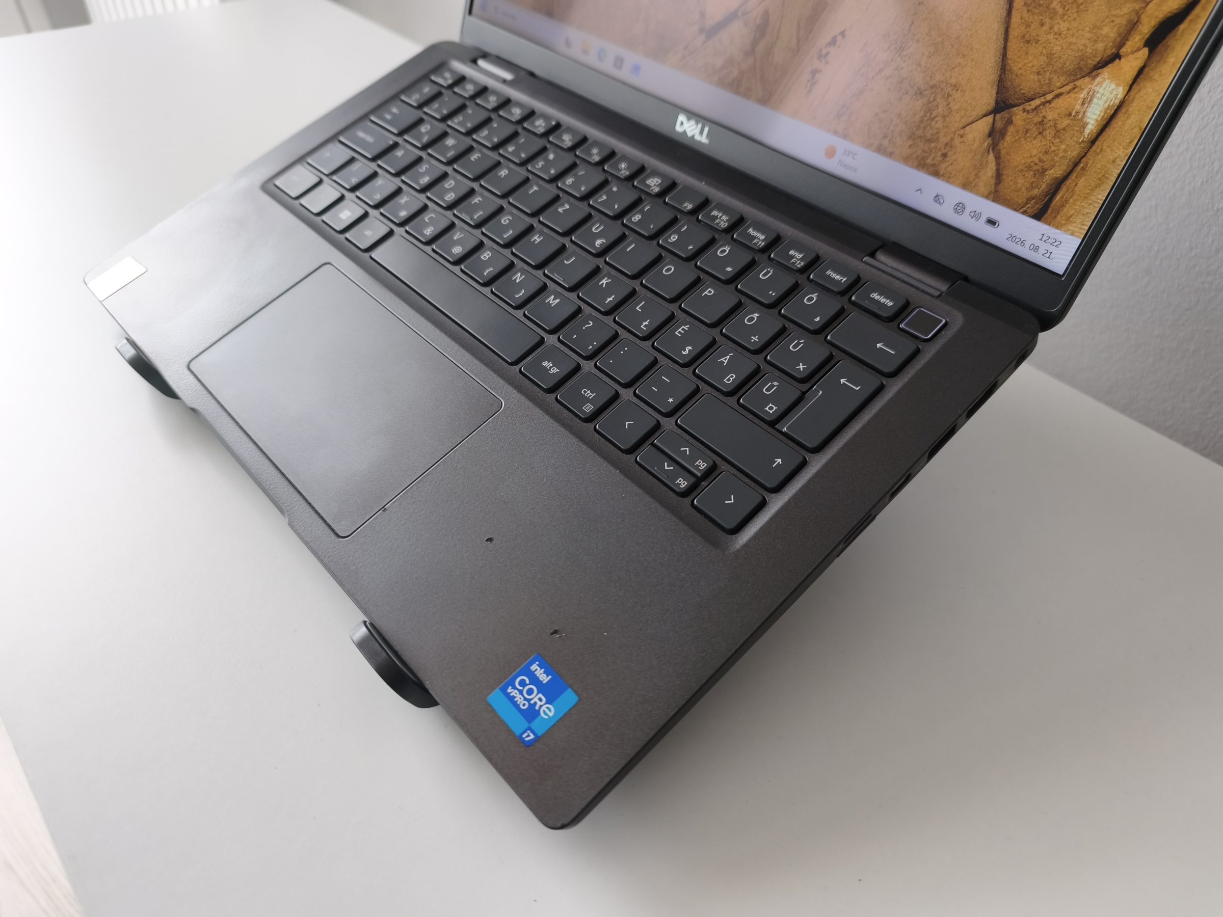 Dell Latitude 7420