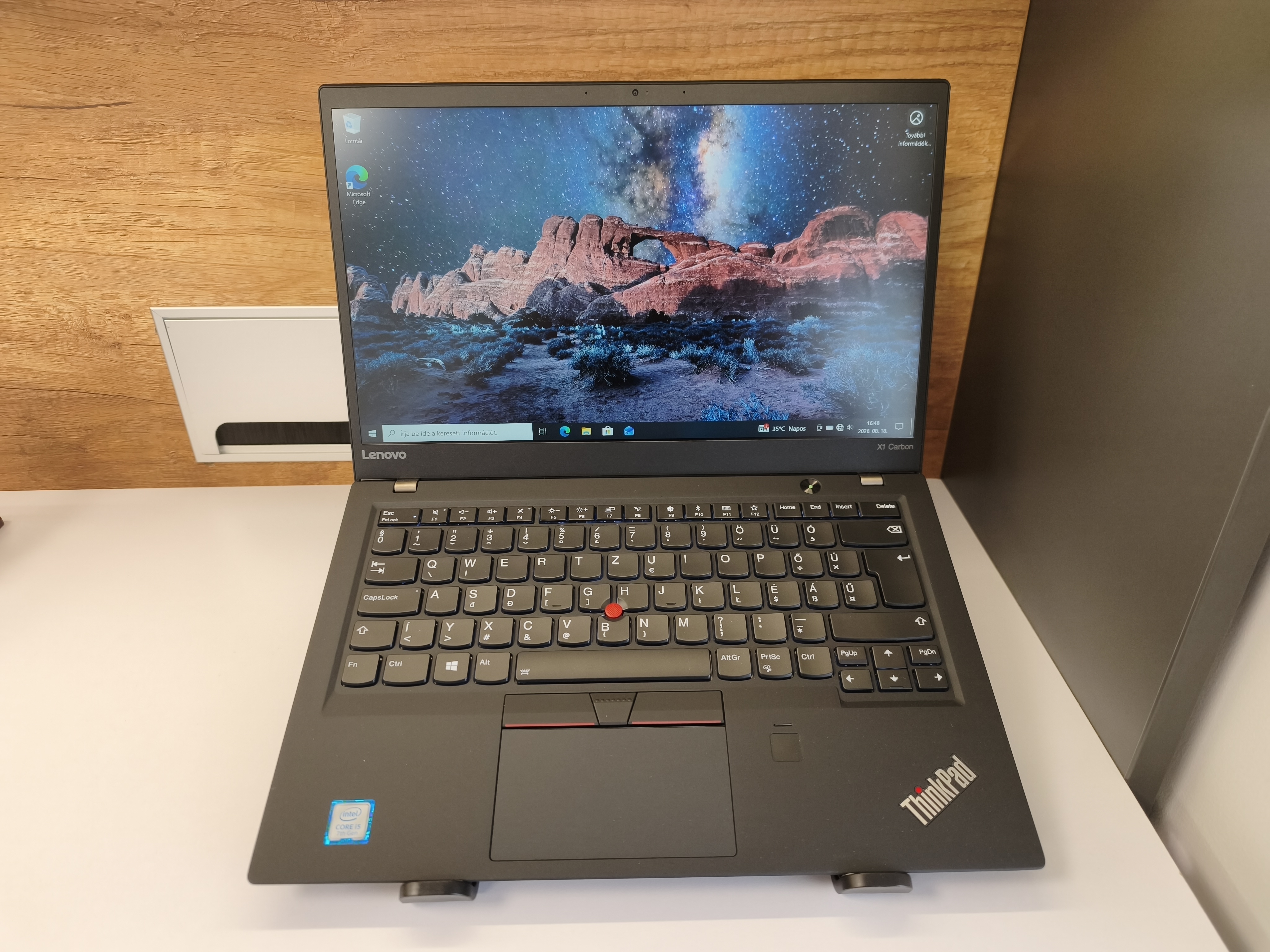 Lenovo ThinkPad X1 Carbon Gen5