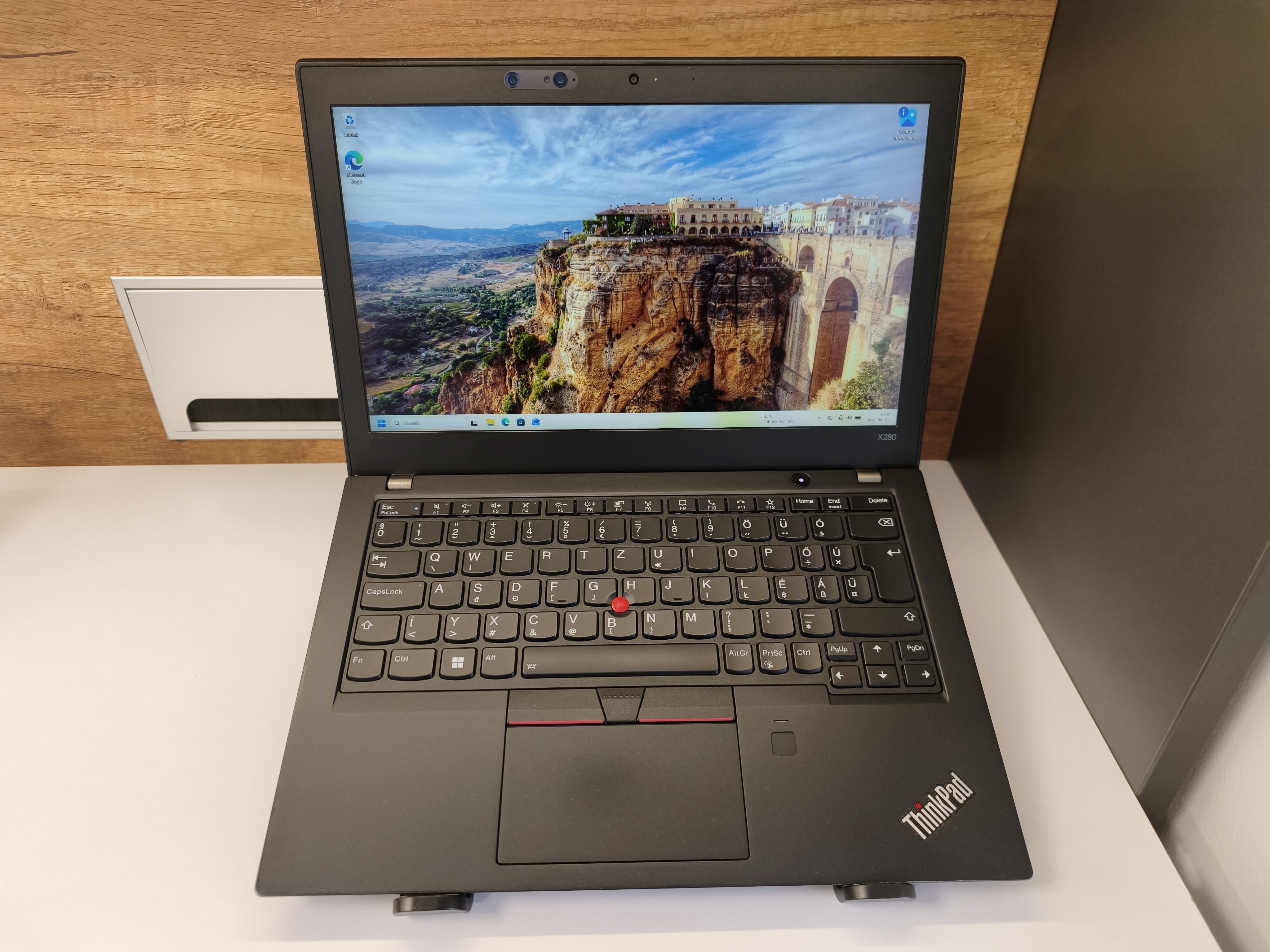 Lenovo ThinkPad X280 Touch
