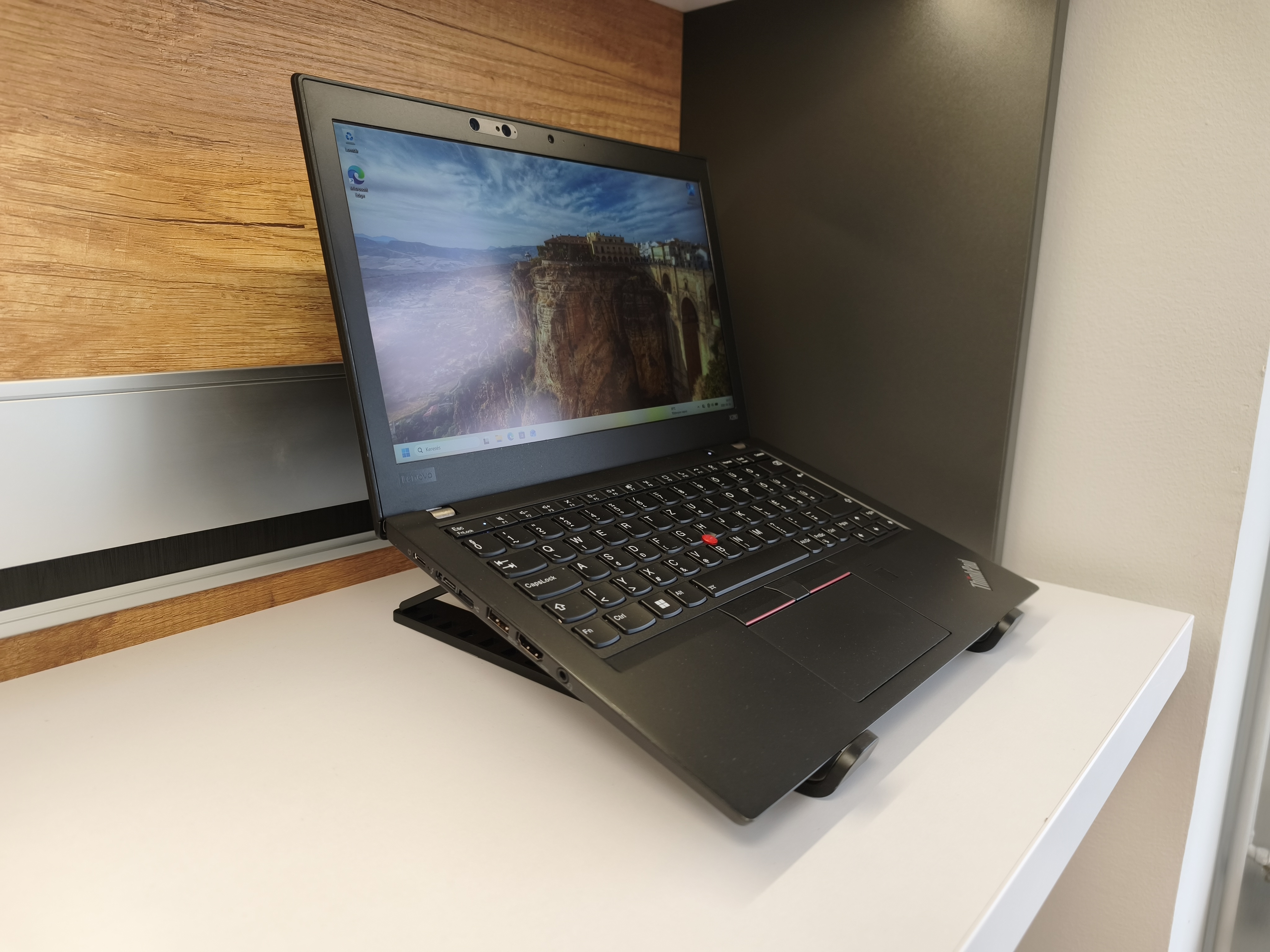 Lenovo ThinkPad X280 Touch